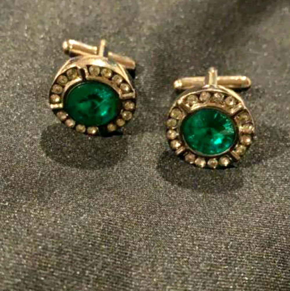 Men cuff links